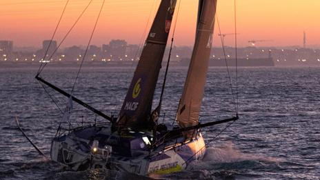 Le retour sur la terre ferme : cet archipel inconnu où l'amarrage est parfois douloureux