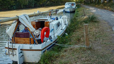 Passer du grand large aux canaux : le défi des voiliers hauturiers