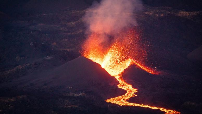 Piton de la Fournaise : reprise de l'éruption à la Réunion