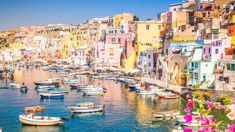 5 îles italiennes loin des foules qui valent vraiment le détour au printemps