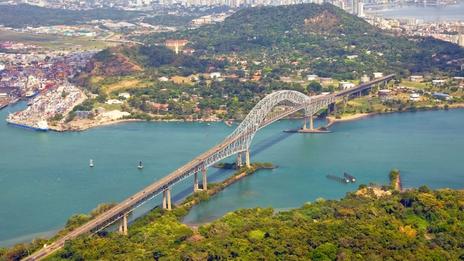 Franchir le canal de Panama en voilier : un rêve et des réalités administratives…