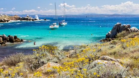 Ce petit archipel de Corse du Sud retrouve tout son attrait en avril, loin de la foule estivale