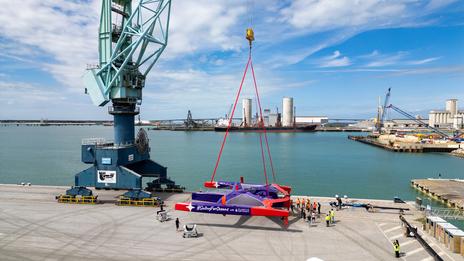 Erwan Le Roux relance son Ocean Fifty sous les couleurs de Plastic Odyssey