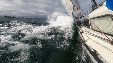 Assurance bateau : ce qui change vraiment face aux tempêtes de plus en plus violentes et nombreuses