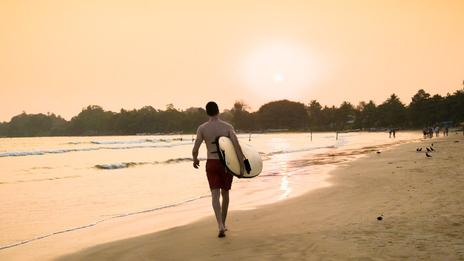 Surf à Weligama : pourquoi ce spot du Sri Lanka séduit autant de surfeurs