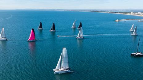 Faire le tour du monde en flottille : comparatif des grands rallyes hauturiers