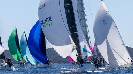 Porquerolle's Race 2026 : clap de fin sur la 6ème Porquerolle’s Race : mistral, régate et spectacle !
