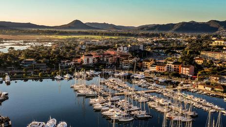 Port de Porto-Vecchio : une escale abritée au fond du golfe, entre modernisation et protection du littoral