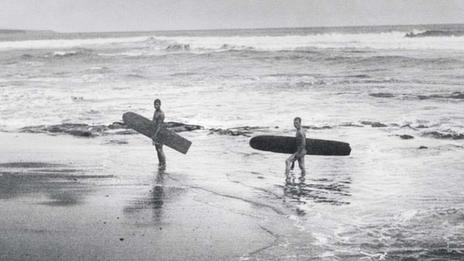 Histoire du surf en France : de Tahiti à Biarritz, la grande vague française