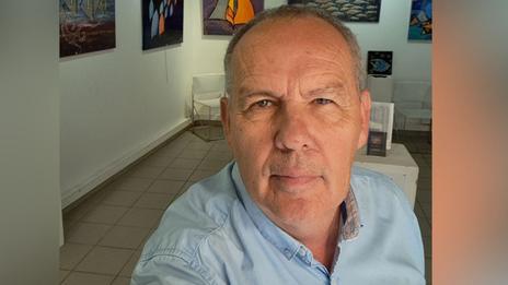 Eric Vanhoutte : « La mer est restée dans mes yeux, elle est passée dans mes tableaux »