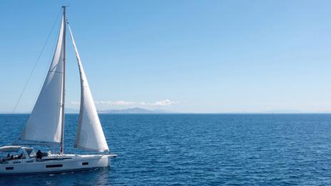 Acheter un bateau d’occasion : batteries, câbles, électronique… les nouveaux points noirs à surveiller