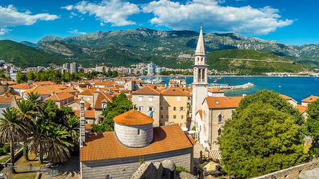Budva en juin : plages, vieille ville et escapades sur la côte monténégrine