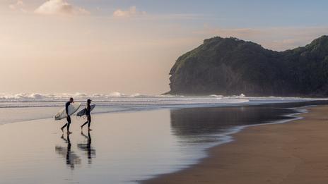 Surf : 5 bienfaits méconnus sur la santé physique et mentale