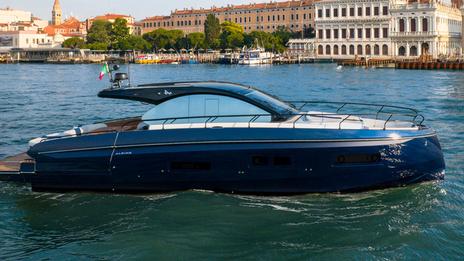 BENETEAU Gran Turismo 50 : le nouveau fleuron français s’offre une première à Venise