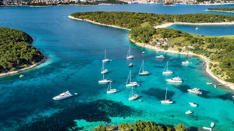 Naviguer en Croatie en 2026 : les taxes à prévoir avant de larguer les amarres