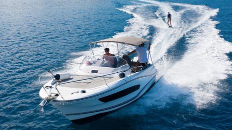 Ski nautique : les bons réflexes pour passer de débutant à vrai pro
