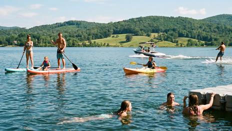 Loisirs nautiques : ce que les Français aiment vraiment faire sur l’eau