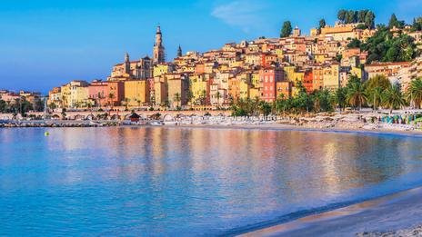 Menton en été : l’escale azuréenne qui regarde déjà vers l’Italie