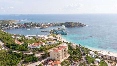 Frontière maritime entre Saint-Martin et Sint Maarten : l’accord sur Oyster Pond définitivement adopté