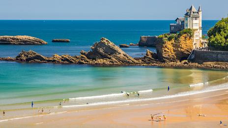 Biarritz et Saint-Jean-de-Luz en septembre : la rentrée entre surf et gastronomie