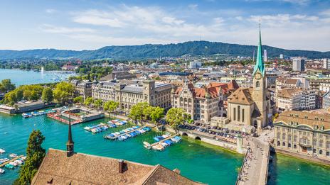 Zurich côté lac : baignades, bateaux et vieilles ruelles en septembre
