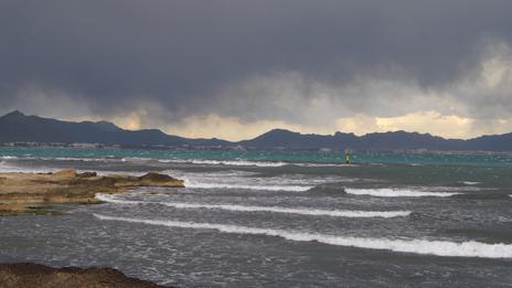 Orages violents aux Baléares : rafales à 109 km/h, pluies intenses et inondations à Majorque