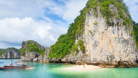 Cát Bà et la baie de Lan Ha en octobre : entre jungle tropicale et pitons calcaires du Vietnam
