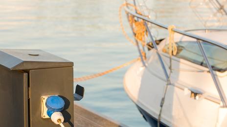Day-boat électrique : peut-on vraiment passer toute une journée en mer sans essence ?