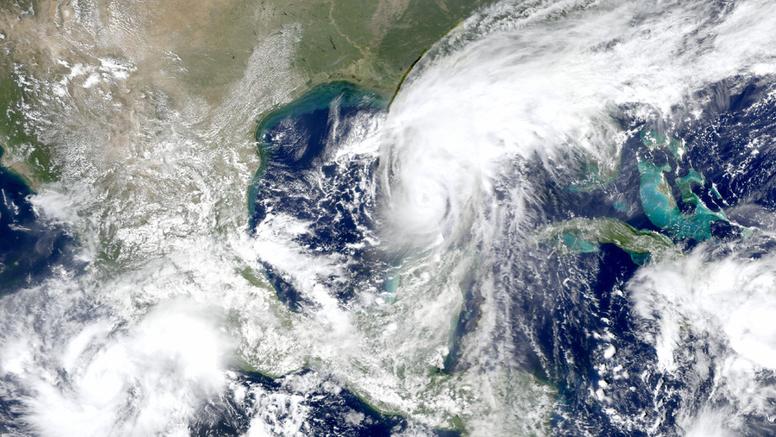 Ouragan Isaias : la Floride et l’Alabama menacés par des vents violents et des inondations