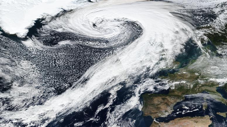 Tempête historique en Islande : rafales à 205 km/h et record de basse pression pour octobre