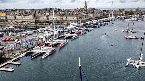 Route du Rhum - Destination Guadeloupe 2026 : les premiers bateaux prennent possession de Saint-Malo sous les applaudissements