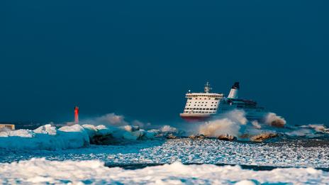 Tempête Austen : chutes d'arbres, trains supprimés, ferries perturbés… les conséquences attendues vendredi