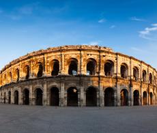 Nîmes