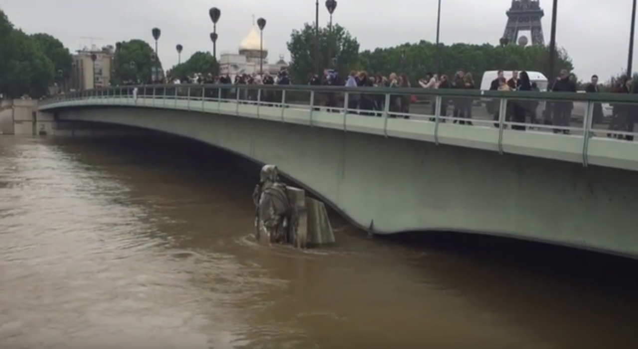 Retour Sur La Crue De La Seine En Juin 2016 Actualites La