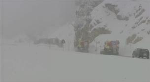 Intempéries de neige : quel matériel nécessaire en voiture ?