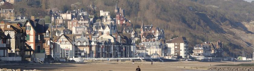 À 2 h de Paris, Villers-sur-Mer incarne le renouveau des stations balnéaires historiques normandes