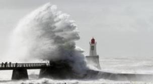 Suivi tempête Ciaran : 170 km/h de vent à la pointe du Raz !