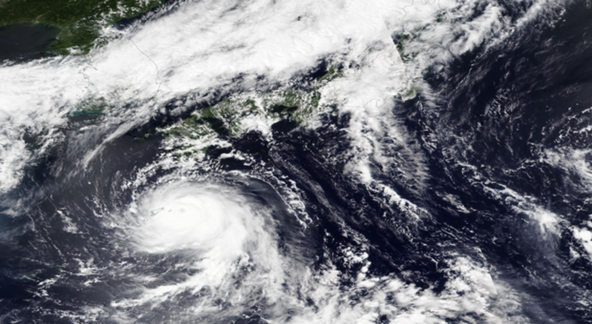Japan is alert nu tyfoon Shanshan nadert Japan is alert nu tyfoon Shanshan nadert