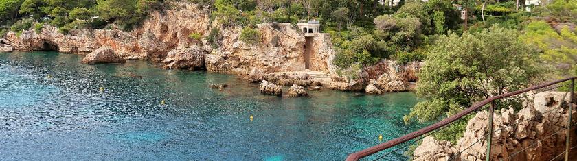 Côte d'Azur : promenade de cap en cap, sur le sentier des douaniers