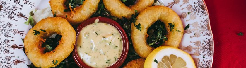 Beignets de calamars croustillants, version tapas espagnols