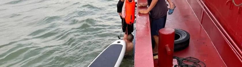 Treize heures à dériver en mer : un père et sa fille secourus au large du Vietnam