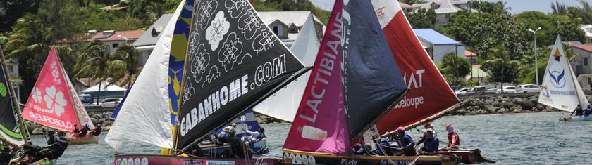 Traditour 2025 : une régate spectaculaire qui fait vibrer la Guadeloupe et préserve les bateaux traditionnels