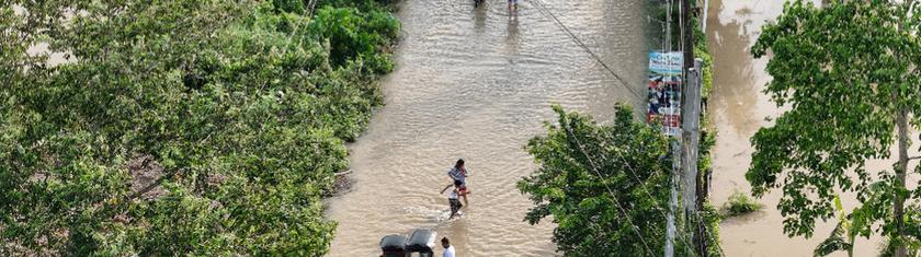 Philippines frappées par le super typhon Fung-wong : routes coupées, vols annulés, vigilance recommandée