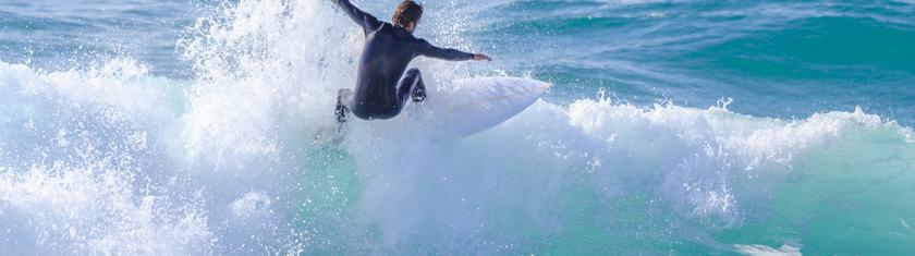 Vagues de Guincho : le spot sauvage où l’Atlantique impose son rythme