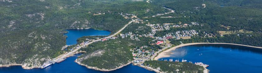 Baie de Tadoussac : escale boréale entre fjord, cétacés et rivage historique