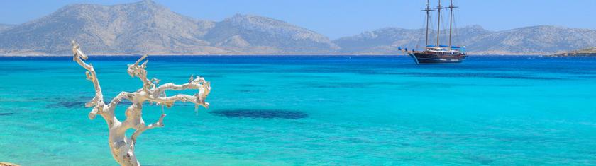 Alors que Santorin sature, cap sur les Petites Cyclades, ces îles préservées qui séduisent les voyageurs avertis