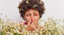 Allergie et exposition au pollen : déterminer le meilleur moment pour sortir quand on est sensible