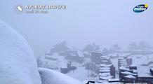 Retour de l'hiver en montagne : 30 cm de neige dans le Jura, fort risque d'avalanches dans les Alpes
