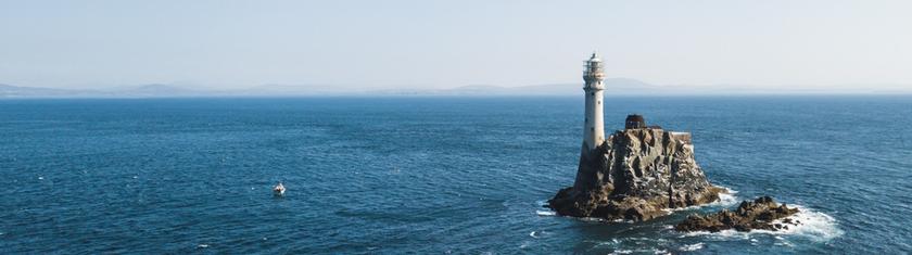 Fastnet : le rocher mythique qui fait trembler les marins au large de l’Irlande