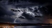 Orages : pourquoi la France connaît-elle un début d'année très calme ?